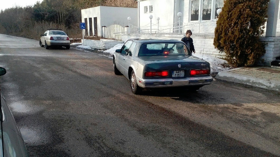 Picture vehicles