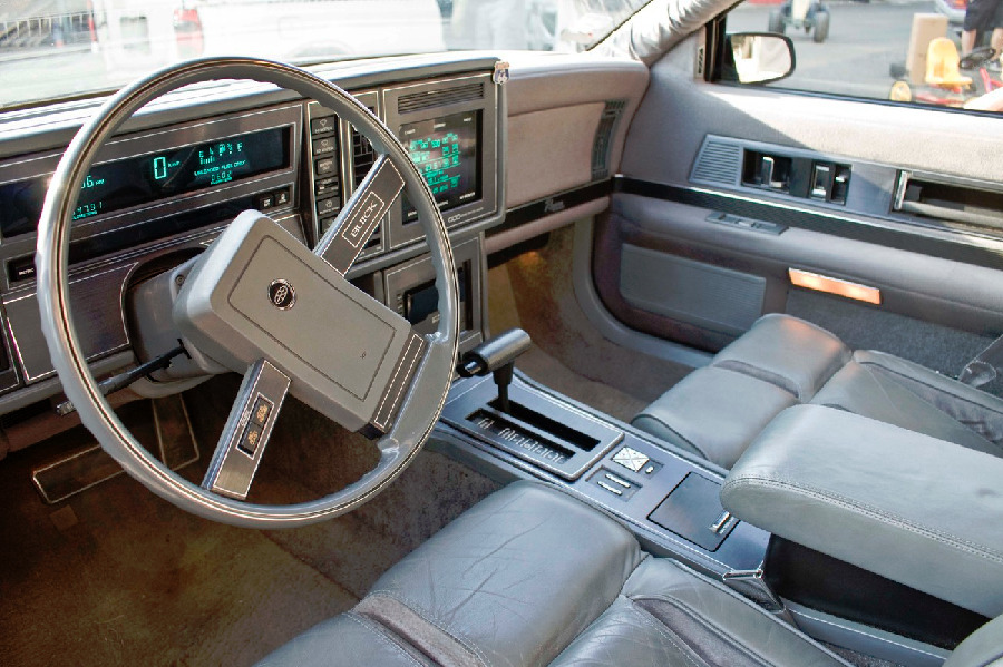 Picture vehicles